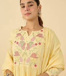 Women Floral Embroidered Cotton Kurta with Trousers & Dupatta