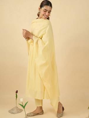 Women Floral Embroidered Cotton Kurta with Trousers & Dupatta 1