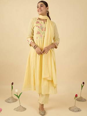 Women Floral Embroidered Cotton Kurta with Trousers & Dupatta 4