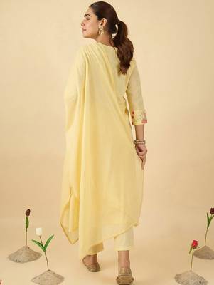 Women Floral Embroidered Cotton Kurta with Trousers & Dupatta 5