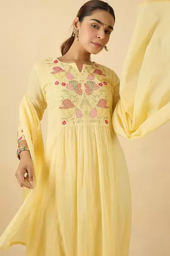Women Floral Embroidered Cotton Kurta with Trousers & Dupatta