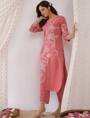 Floral Embroidered Thread Work  Cotton V-Neck Straight Kurta With Trousers 6