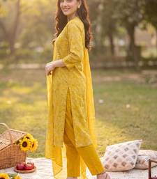 Women Floral Printed Angrakha  Cotton Kurta with Trousers & With Dupatta