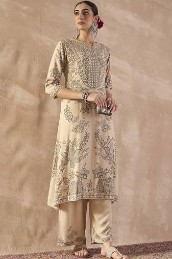 Ethnic Motifs Printed Notch Neck Sequinned Straight Kurta With Trousers