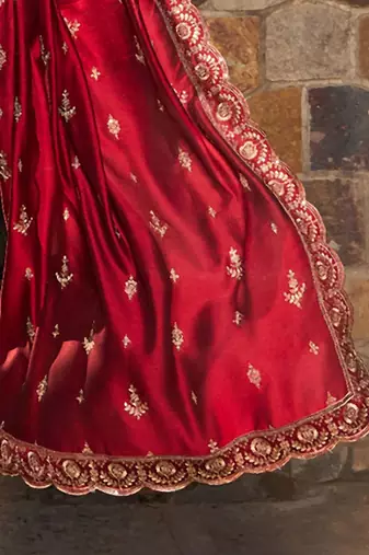 Ethnic Motifs Embroidered Round Neck Thread Work Kurta with Trousers & Dupatta