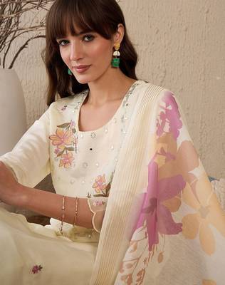 Women Floral Embroidered Regular Mirror Work Chanderi Silk Kurta with Trousers & With Dupatta 1