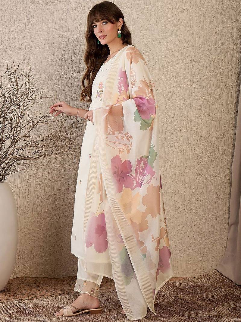 Women Floral Embroidered Regular Mirror Work Chanderi Silk Kurta with Trousers & With Dupatta