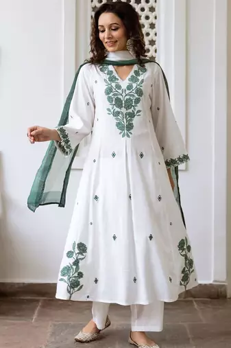 Women Floral Embroidered Empire Thread Work Pure Cotton Kurta with Trousers & With Dupatta