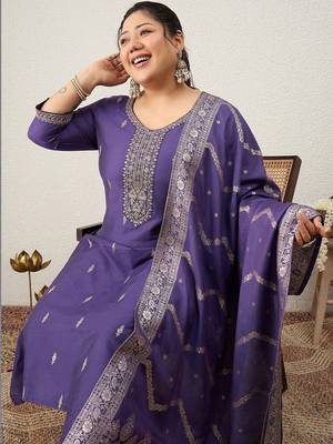Plus Size Ethnic Motifs Embroidered Regular Kurta with Trousers & With Dupatta 1
