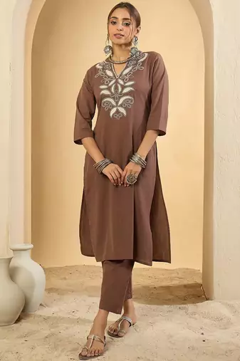 Women Floral Embroidered Regular  Cotton Kurta Set