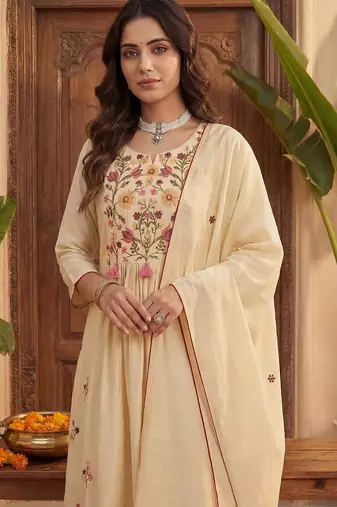 Women Floral Embroidered Empire Thread Work Kurta with Trousers & With Dupatta
