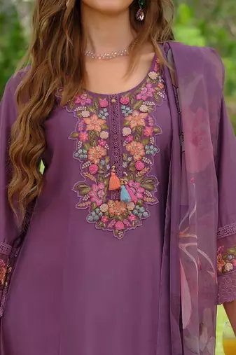 Women Embroidered Thread Work Kurta with Trousers & Dupatta