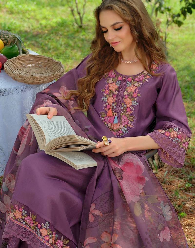 Women Embroidered Thread Work Kurta with Trousers & Dupatta