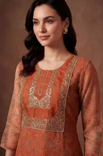 Women Ethnic Motifs Embroidered Regular Kurta with Trousers & With Dupatta
