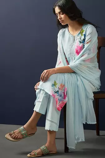Floral Printed Regular Linen Straight Kurta With Trousers & Dupatta