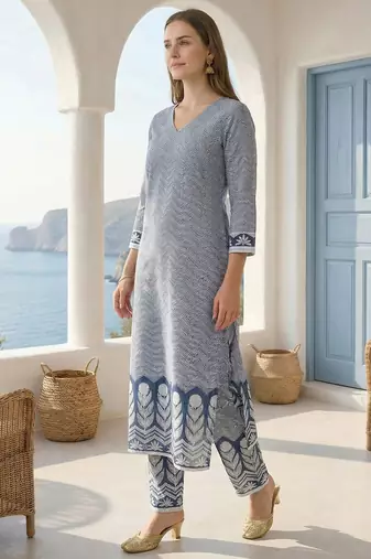 Women Printed Regular  Cotton Kurta with Trousers