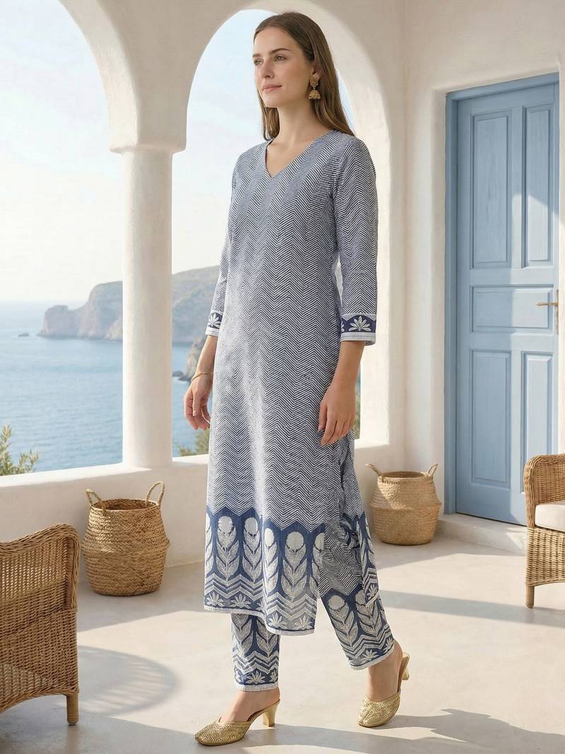 Women Printed Regular  Cotton Kurta with Trousers