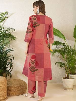 Women Printed Regular  Cotton Kurta with Trousers 4
