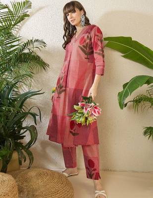 Women Printed Regular  Cotton Kurta with Trousers 6