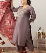 Plus Size Embroidered Regular Kurta with Trousers & With Dupatta