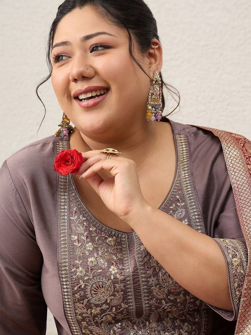 Plus Size Embroidered Regular Kurta with Trousers & With Dupatta