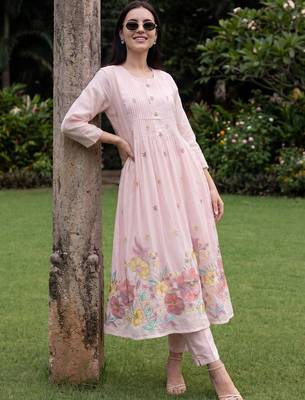 Women Floral Printed Pleated Thread Work Pure Cotton Kurta with Trousers 1