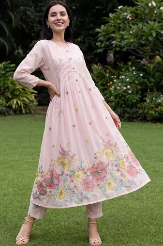 Women Floral Printed Pleated Thread Work Pure Cotton Kurta with Trousers