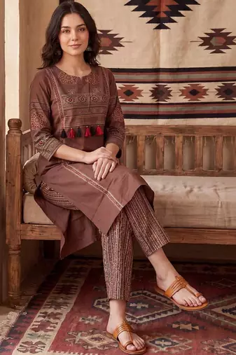 Women Ethnic Motifs Printed Regular  Cotton Kurta with Trousers