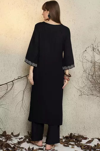 Women Ethnic Motifs Embroidered Regular Sequinned Kurta with Trousers