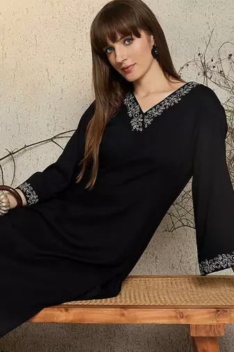 Women Ethnic Motifs Embroidered Regular Sequinned Kurta with Trousers