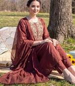 Women Ethnic Motifs Embroidered Regular Thread Work  Cotton Kurta with Trousers & With Dupatta