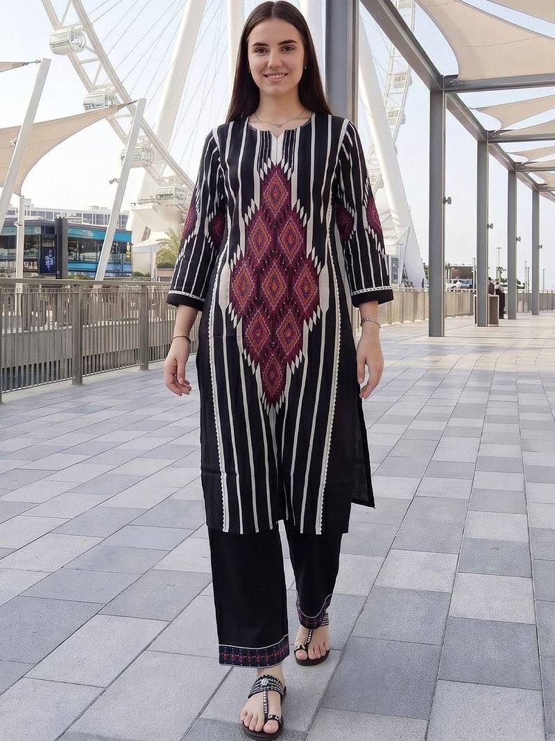 Women Printed Regular  Cotton Kurta with Palazzos