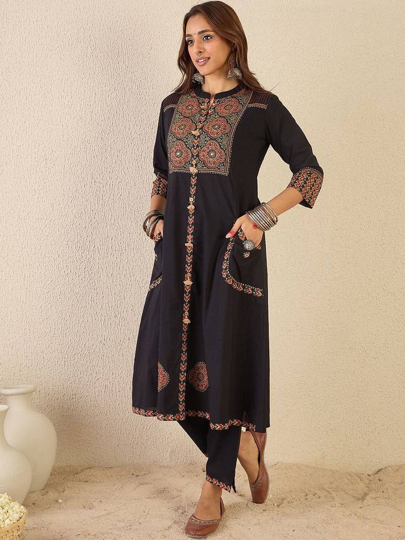 Ethnic Motifs Printed Mandarin Collar A Line  Cotton Kurta With Trousers