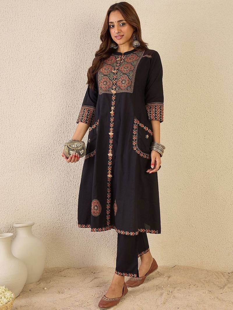 Ethnic Motifs Printed Mandarin Collar A Line  Cotton Kurta With Trousers