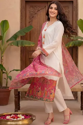 Women Ethnic Motifs Embroidered Regular Gotta Patti Kurta with Trousers & With Dupatta