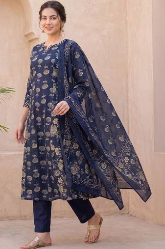 Women Floral Printed Cotton Kurta with Trousers & With Dupatta