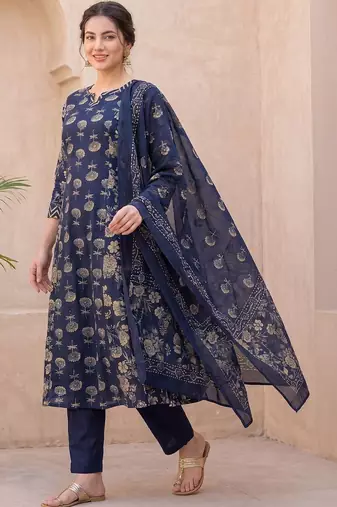 Women Floral Printed Regular  Cotton Kurta with Trousers & With Dupatta