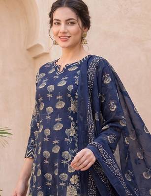 Women Floral Printed Regular  Cotton Kurta with Trousers & With Dupatta 2