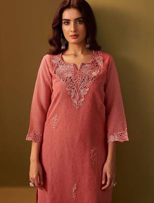 Women Floral Embroidered Regular Thread Work Kurta with Trousers & With Dupatta 4