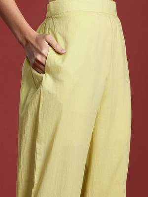 Floral Embroidered Thread Work Linen Kurta with Trousers & With Dupatta 3