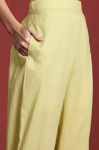 Floral Embroidered Thread Work Linen Kurta with Trousers & With Dupatta