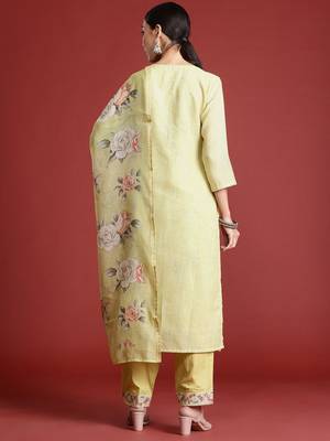 Floral Embroidered Thread Work Linen Kurta with Trousers & With Dupatta 7