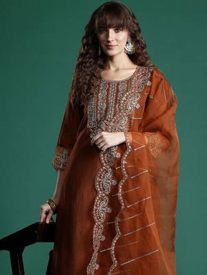 Ethnic Motifs Embroidered Sequinned Liva Kurta With Trousers & Dupatta 1
