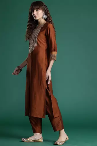 Ethnic Motifs Embroidered Sequinned Liva Kurta With Trousers & Dupatta