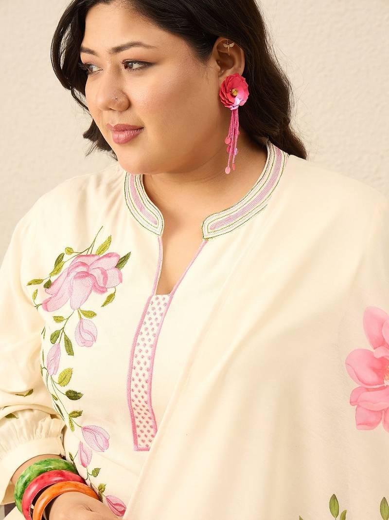 Plus Size Floral Printed Regular Kurta with Trousers & With Dupatta