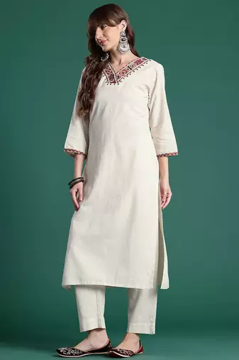 Ethnic Motifs Embroidered Kurta with Palazzos