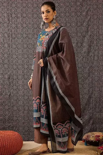 Women Ethnic Motifs Printed Regular Sequinned  Cotton Kurta with Trousers & With Dupatta