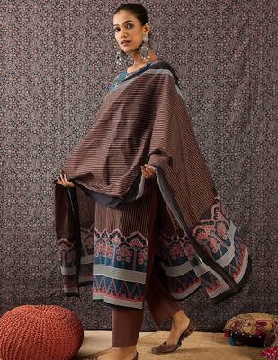 Women Ethnic Motifs Printed Regular Sequinned  Cotton Kurta with Trousers & With Dupatta 5
