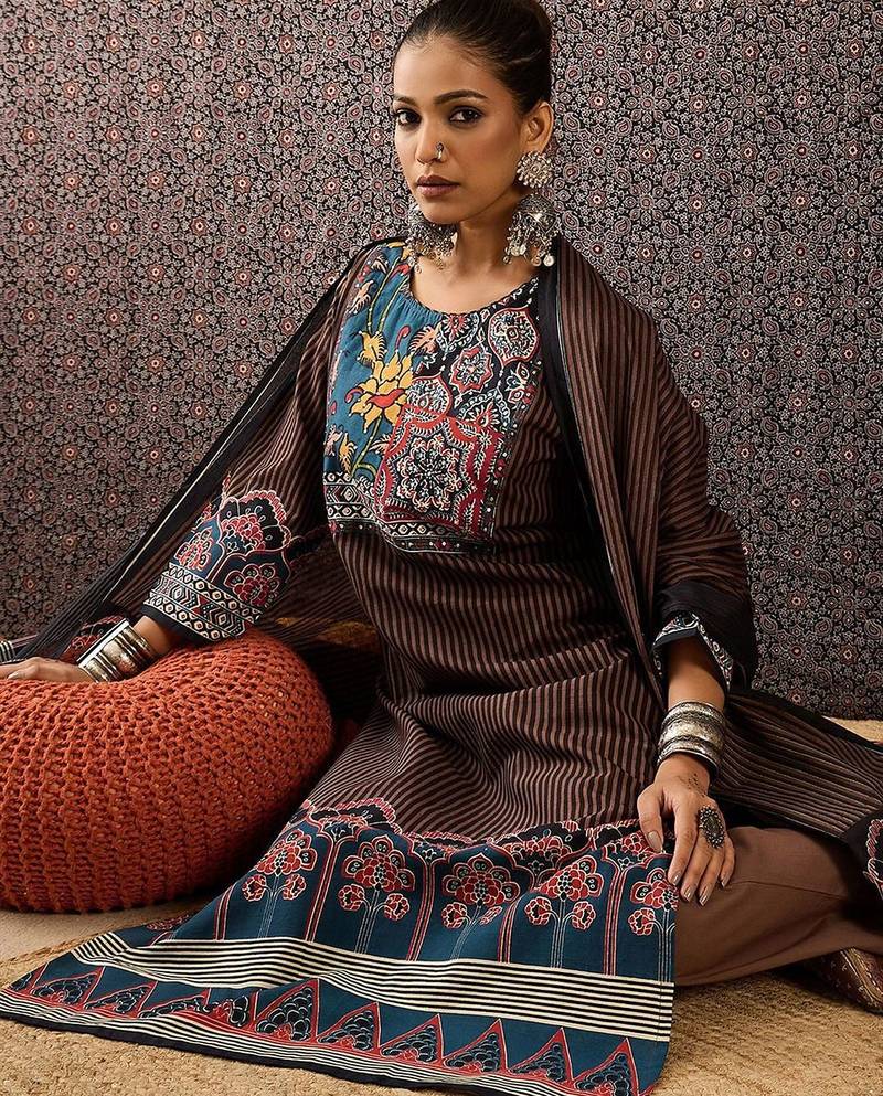 Women Ethnic Motifs Printed Regular Sequinned  Cotton Kurta with Trousers & With Dupatta