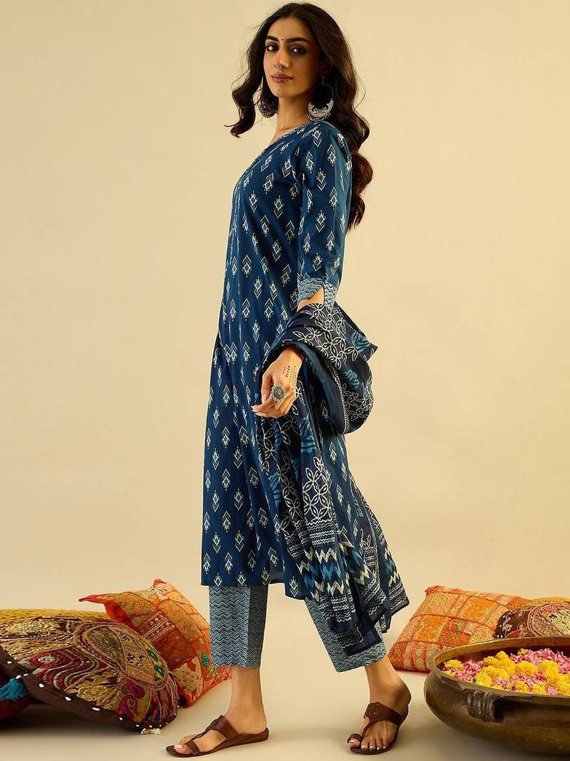 Teal blue Ethnic Motifs Printed  Cotton Kurta with Trouser & Dupatta